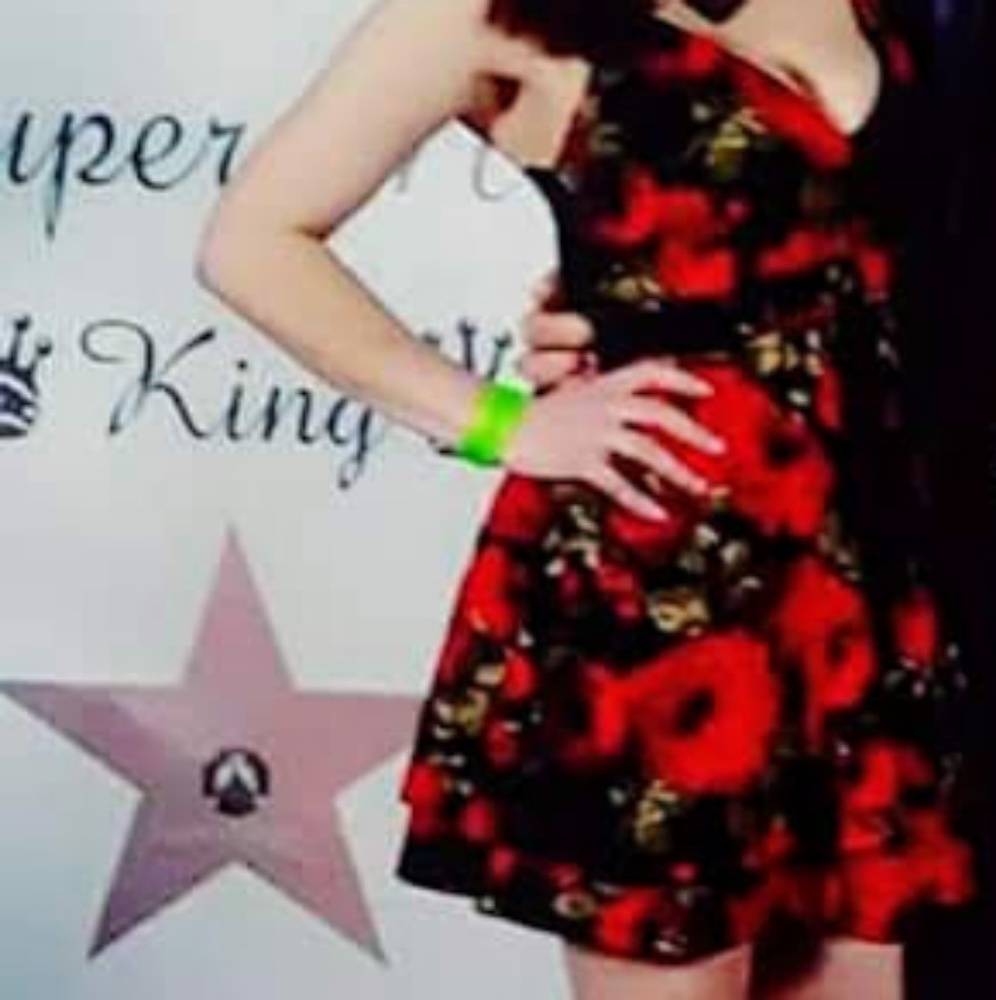 Red flower 👗